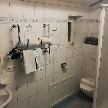 Konukevi Gastehaus Fuchs *